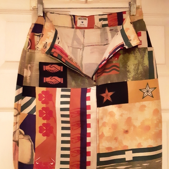 Vintage Moschino skirt - Picture 2 of 4